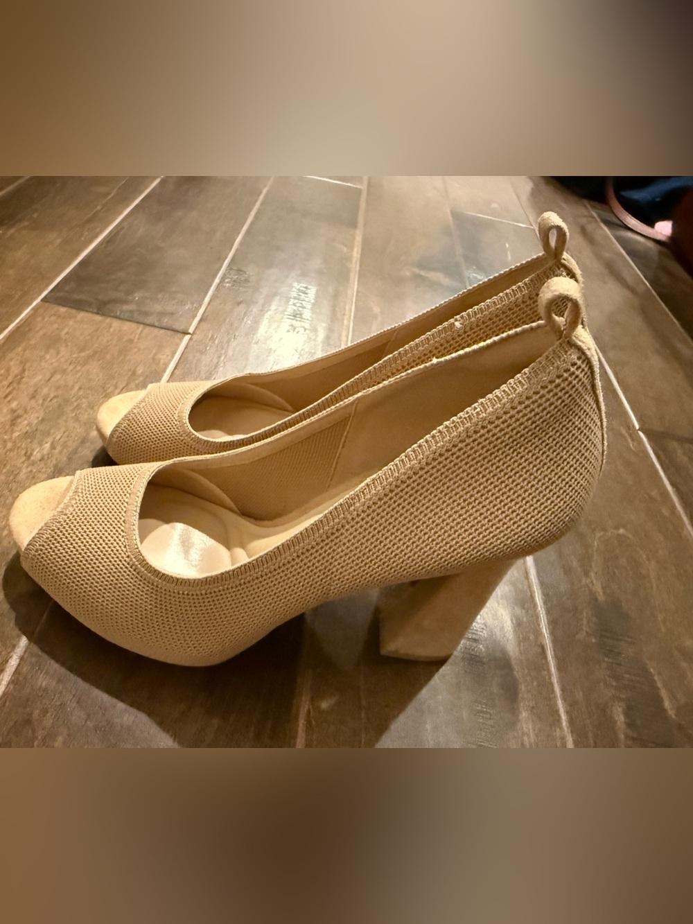 Cosy Island - Beige Knit Block Heel Pumps
